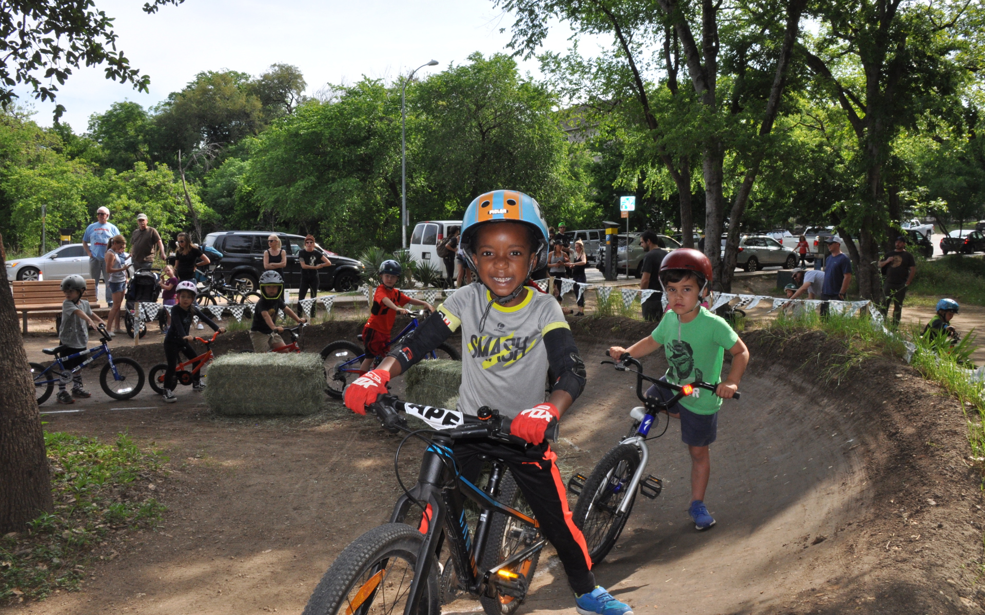 youth bike riders austin, texas